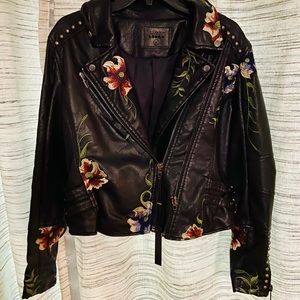 Blank NYC size medium sized Black jacket with embroidery and many accents-